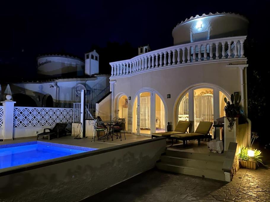 Jolie Maison Avec Sa Piscine Privee Wifi Empuriabrava Buitenkant foto